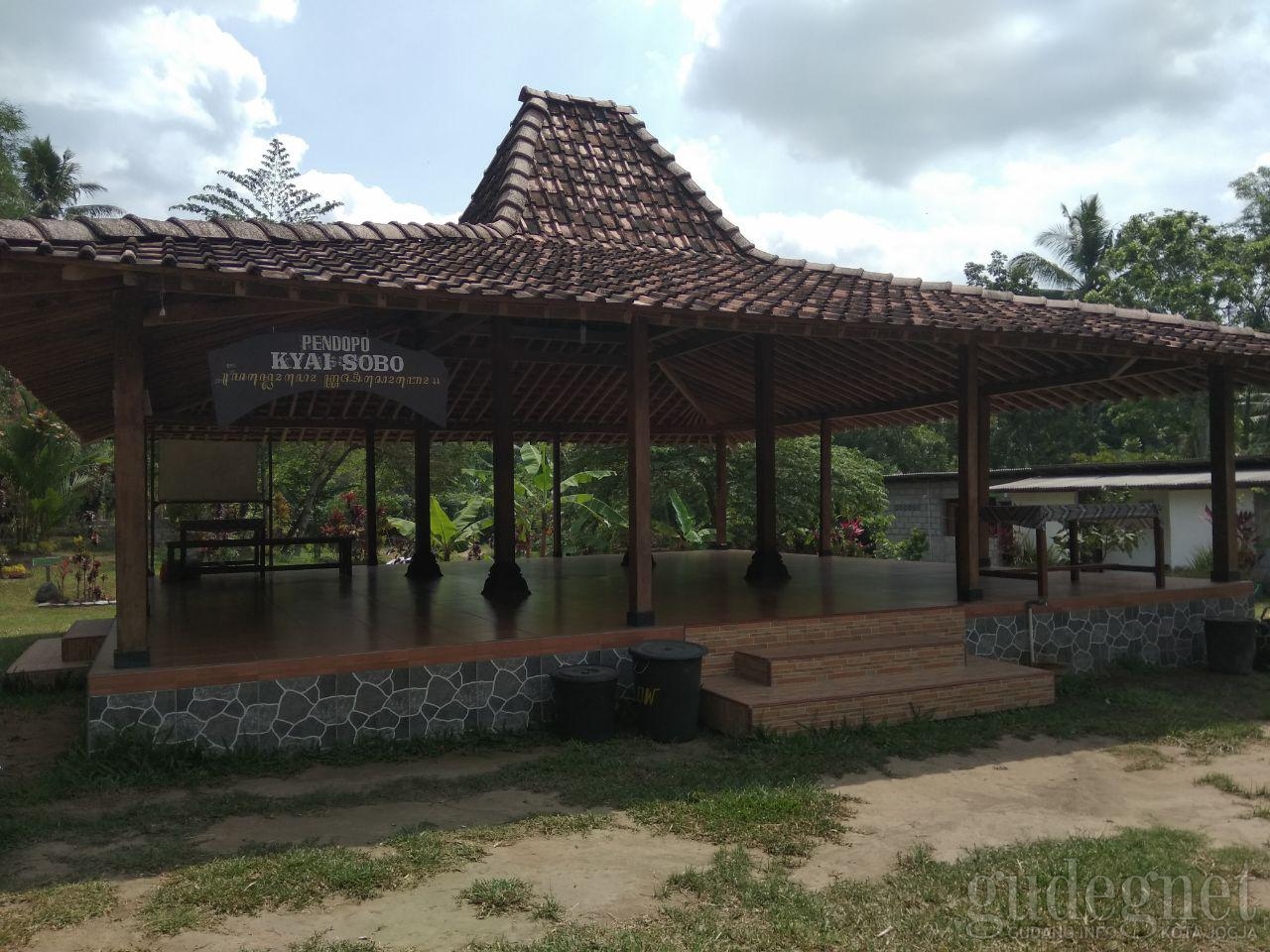 Menyusuri Asrinya Desa Wisata Kadisobo II Menyusuri Asrinya Desa Wisata Kadisobo II