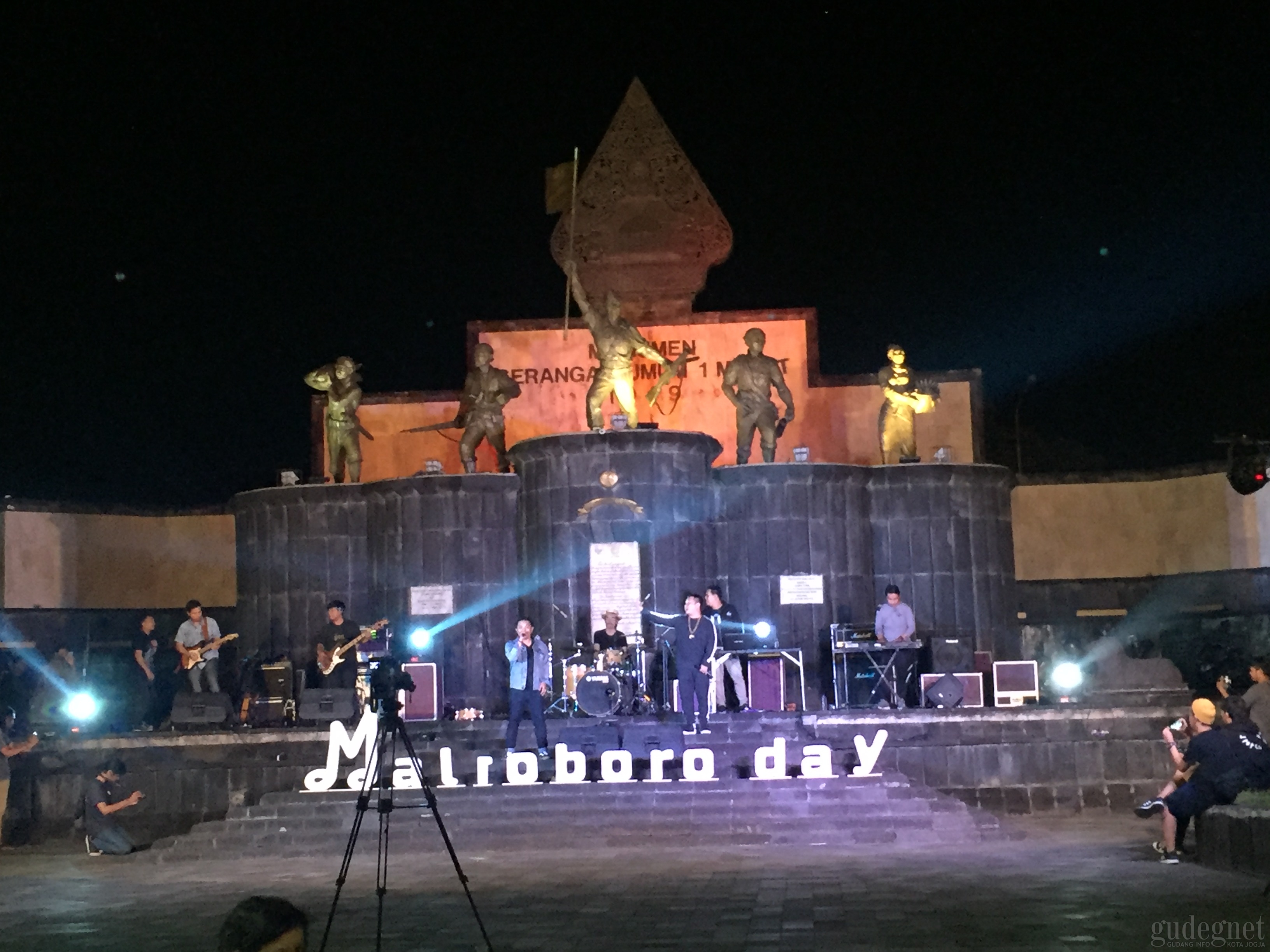 Malioboro Day Suguhkan Hiburan untuk Wisatawan Malioboro Day Suguhkan Hiburan untuk Wisatawan