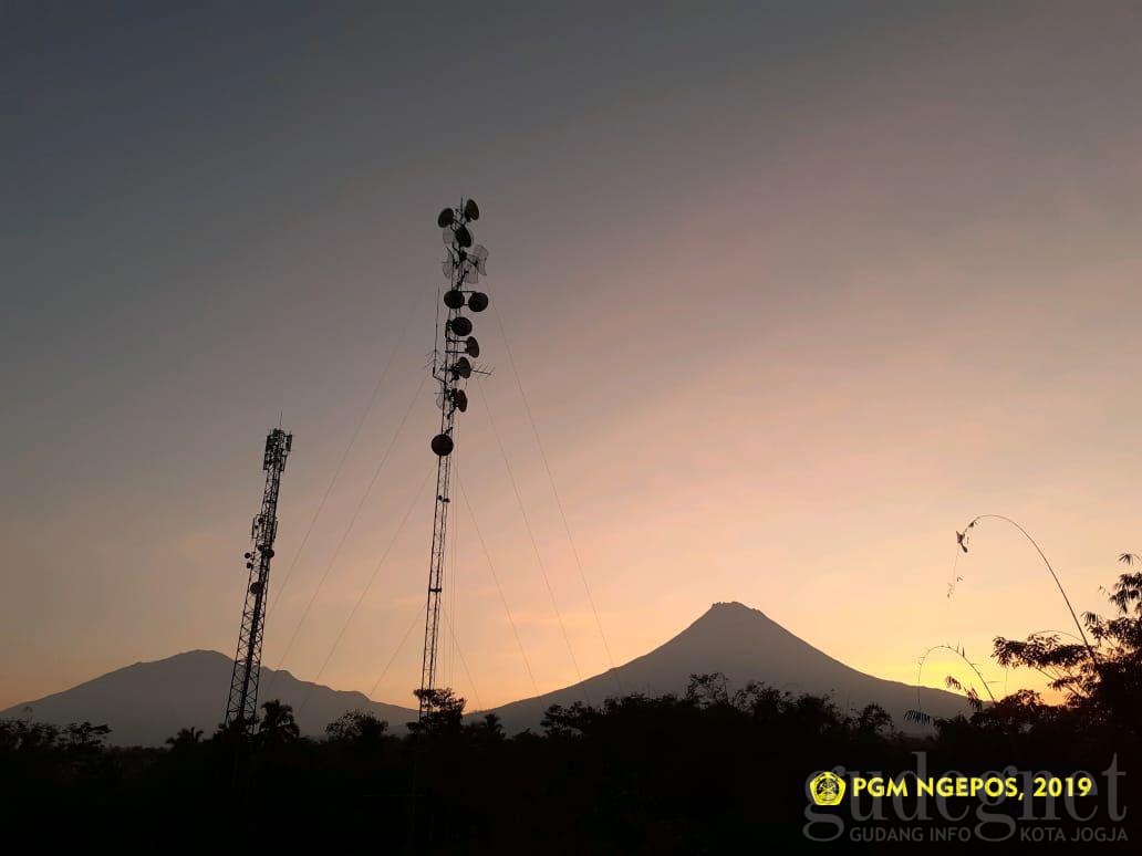 Gunung Merapi Gugurkan Lava Enam Kali Selama Iduladha Gunung Merapi Gugurkan Lava Enam Kali Selama Iduladha