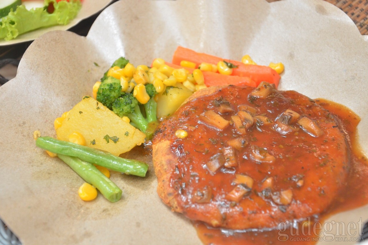 Vegan Festival di Malioboro Mall Sajikan Jamur Crispy Hingga Steak Tempe Vegan Festival di Malioboro Mall Sajikan Jamur Crispy Hingga Steak Tempe