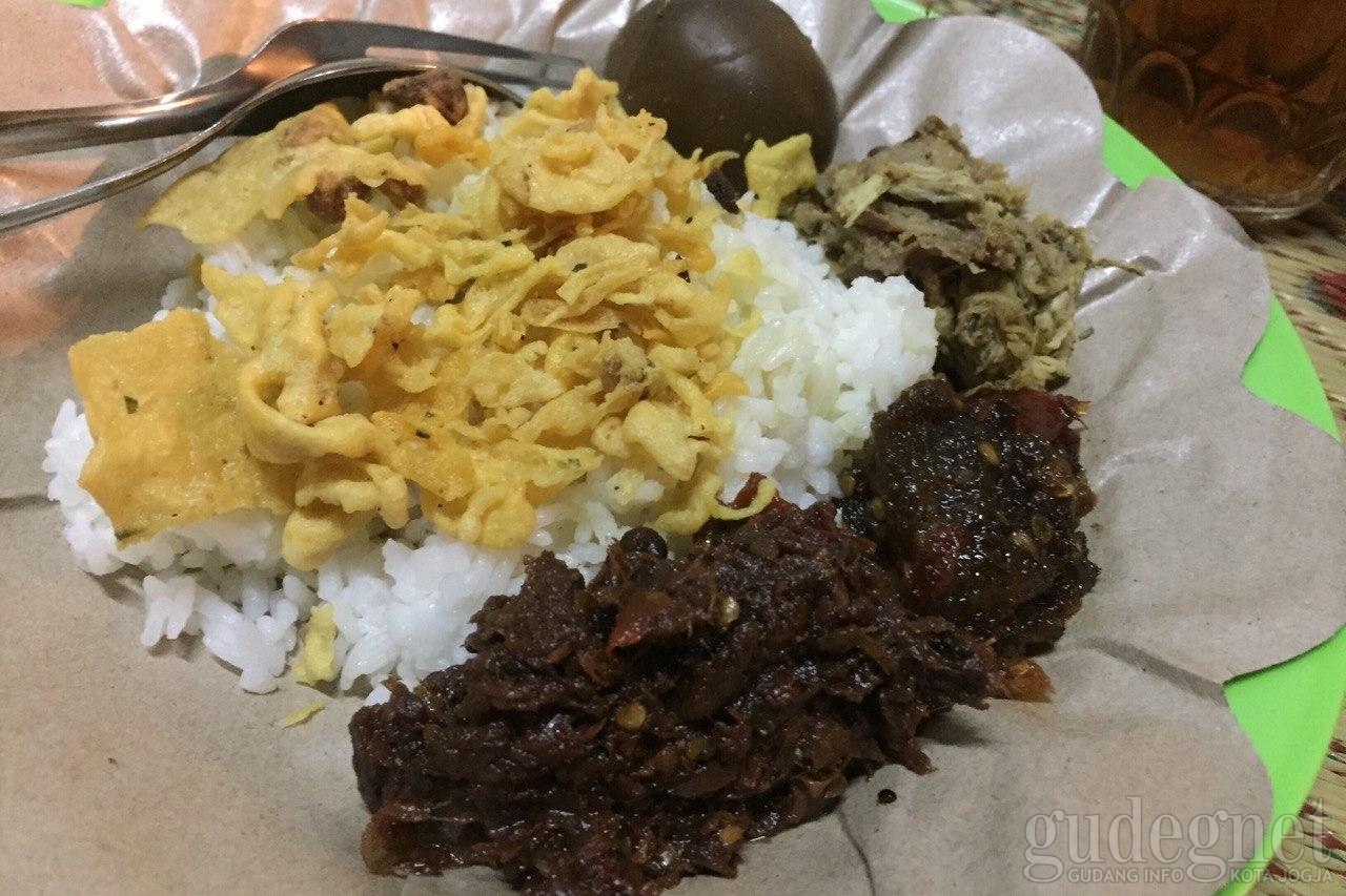 Gudeg Blendi Moys, Kombinasi Mantap Gurih dan Pedas