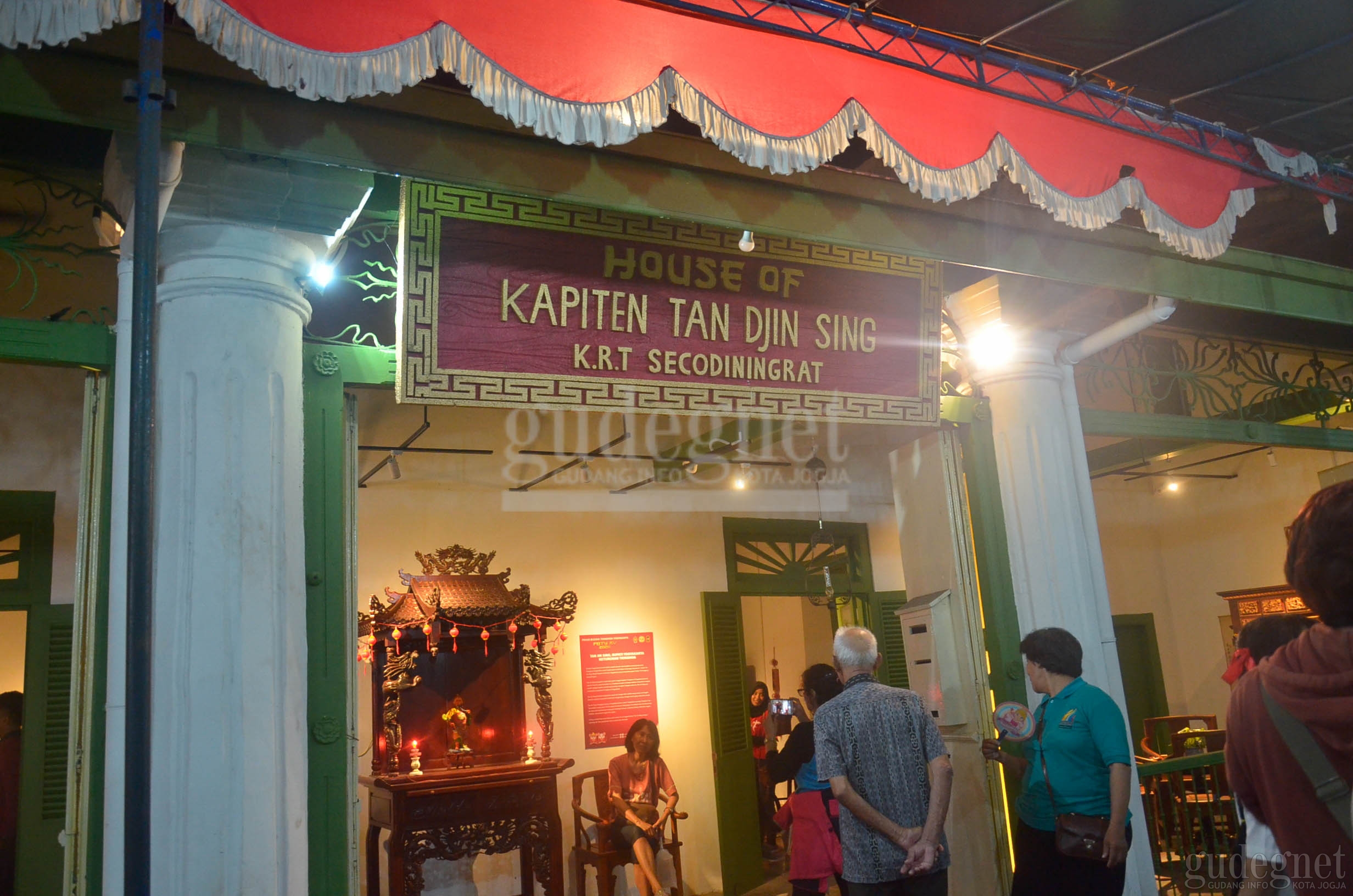 Pameran Koleksi Peranakan Tionghoa, ‘Suguhan’ Baru di PBTY