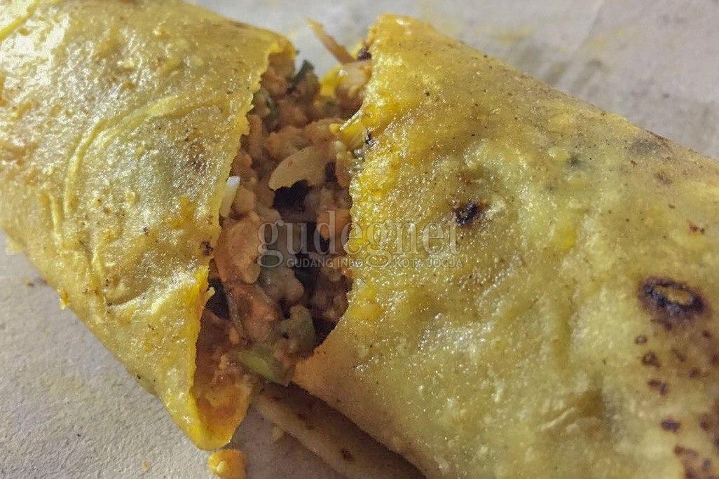 Mencicipi Sedapnya Shawarma di FJKi Mencicipi Sedapnya Shawarma di FJKi