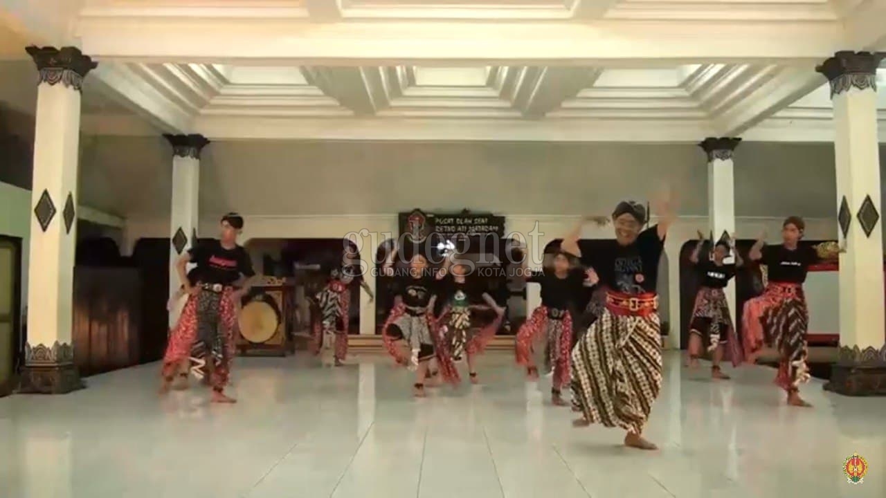 Pentas Daring Disbud DIY Kupas Tari Klasik Gaya Yogyakarta