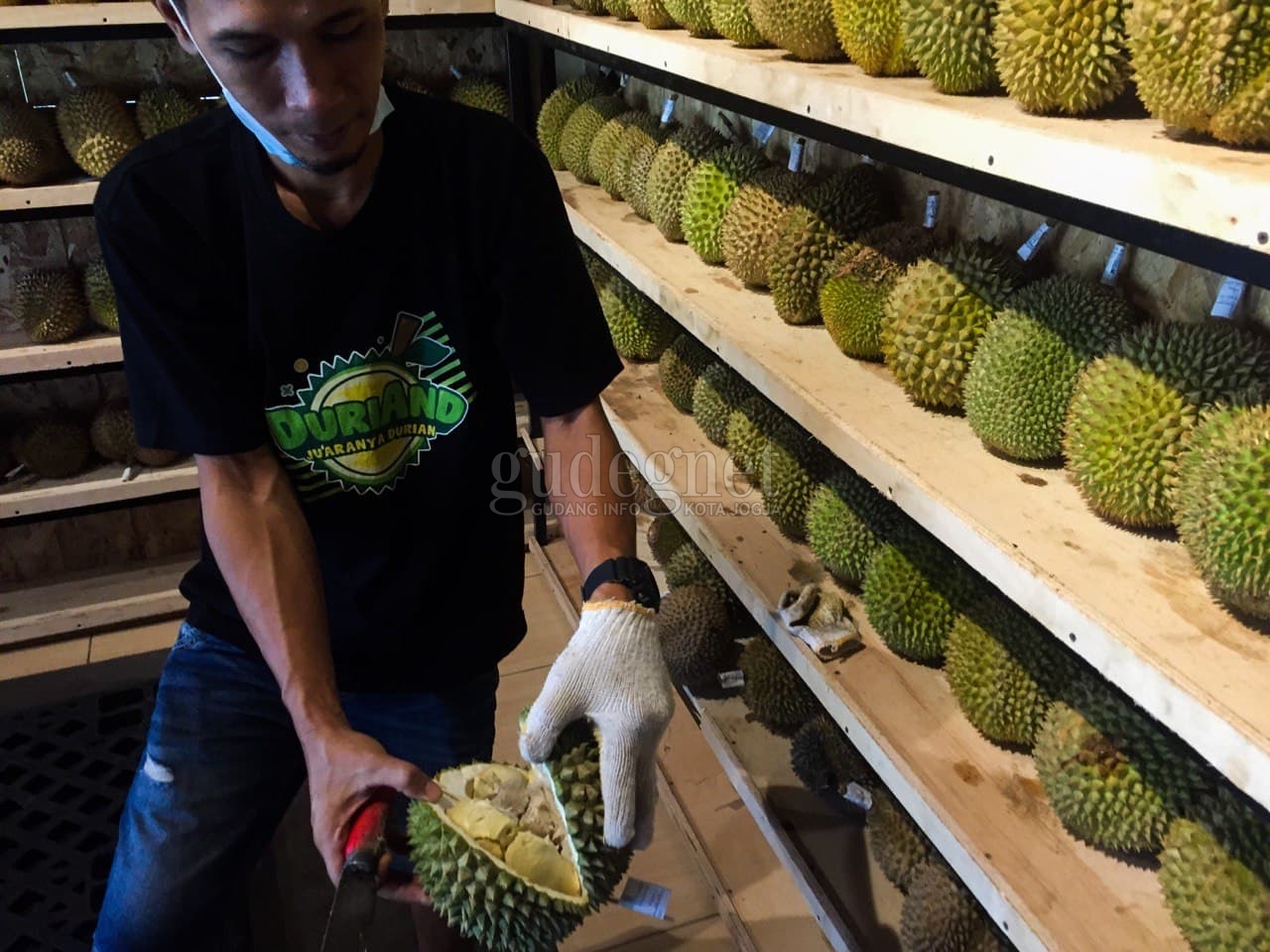 DuriAnd, &lsquo;Kafe&rsquo; Durian dengan Menu Lengkap