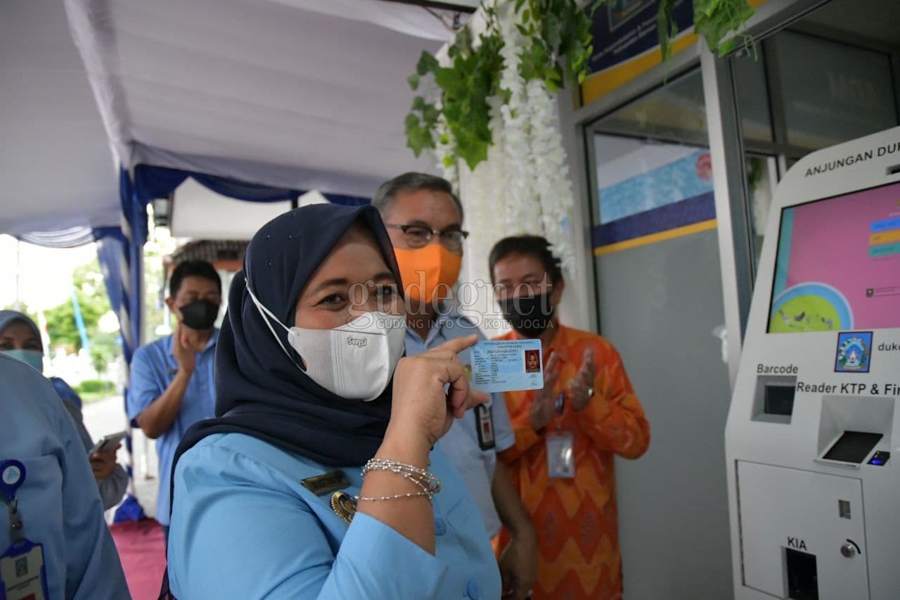 Cetak KTP Sendiri dengan dengan ADM