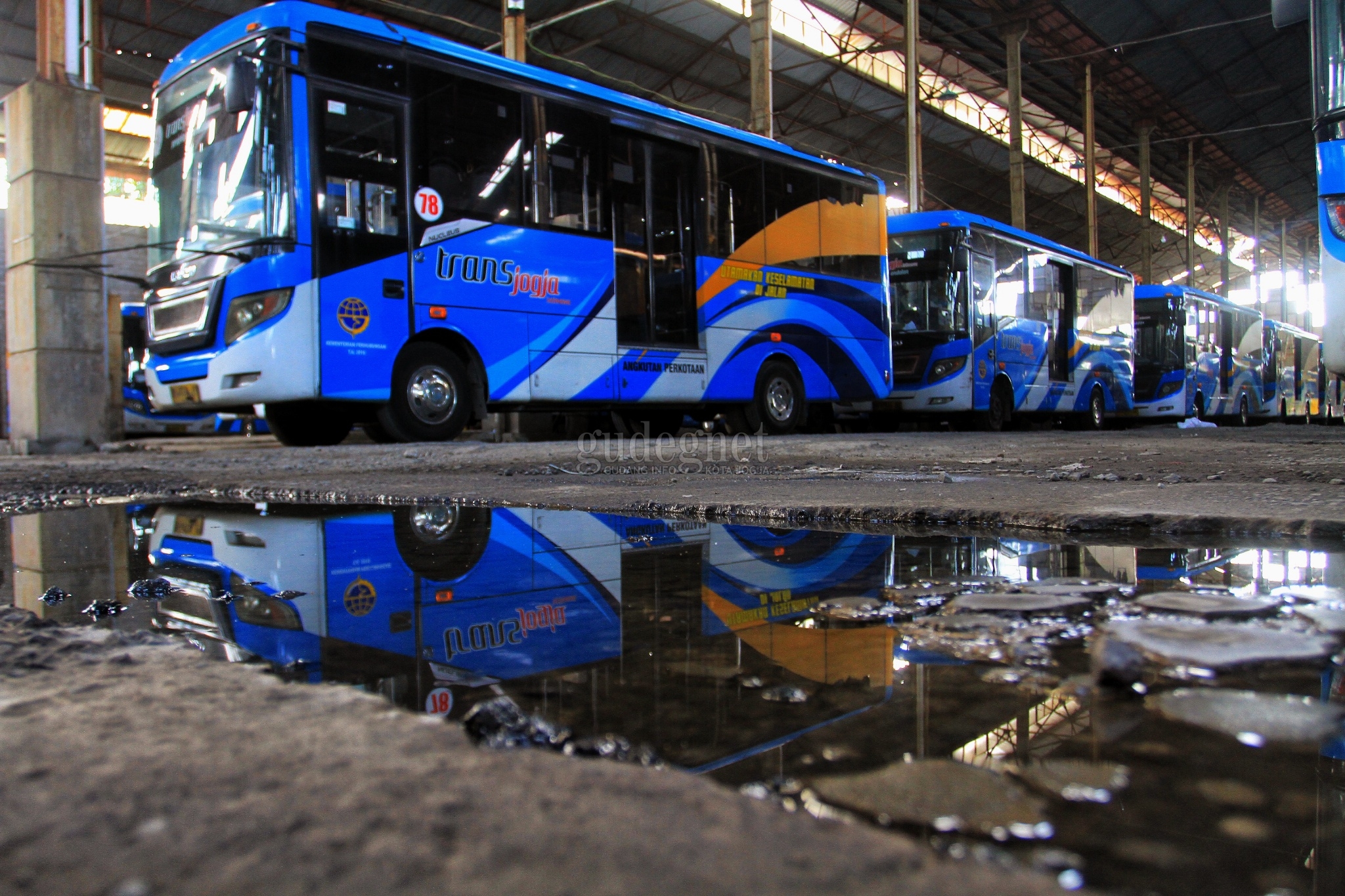 Trans Jogja Berhenti Beroperasi Hingga Akhir PPKM Darurat Trans Jogja Berhenti Beroperasi Hingga Akhir PPKM Darurat
