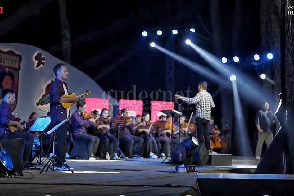 Sandiaga Uno Apresiasi Gelaran Keroncong Plesiran V Sandiaga Uno Apresiasi Gelaran Keroncong Plesiran V