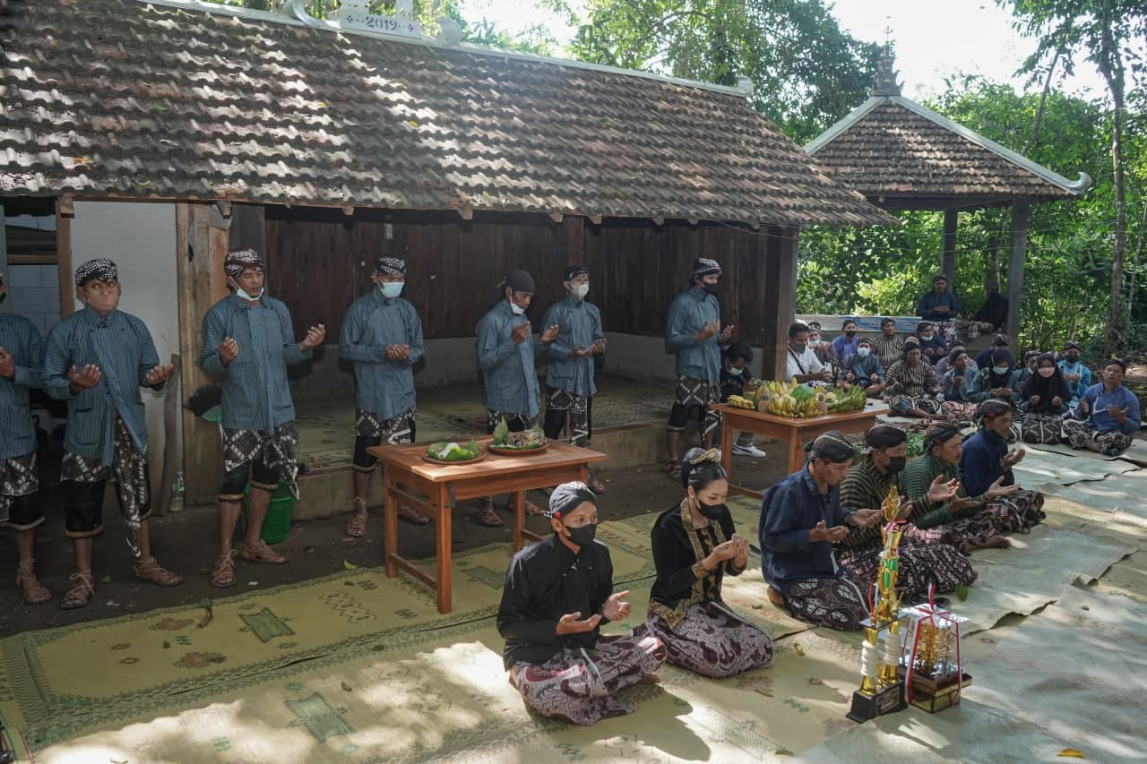 Kenduri Merti Wono, Pengingat untuk Lestarikan Hutan Kenduri Merti Wono, Pengingat untuk Lestarikan Hutan