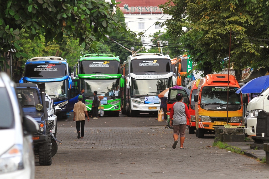 Libur Nataru, Kunjungan Wisatawan ke Destinasi Wisata Dibatasi Maksimal 75 Persen Libur Nataru, Kunjungan Wisatawan ke Destinasi Wisata Dibatasi Maksimal 75 Persen