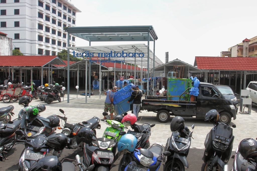 PKL Teras Malioboro II: Susah Senang Dijalani Saja