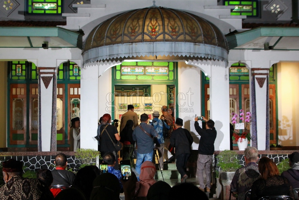 Pameran Karya dan Kilas Balik Achmad Charris Zubair