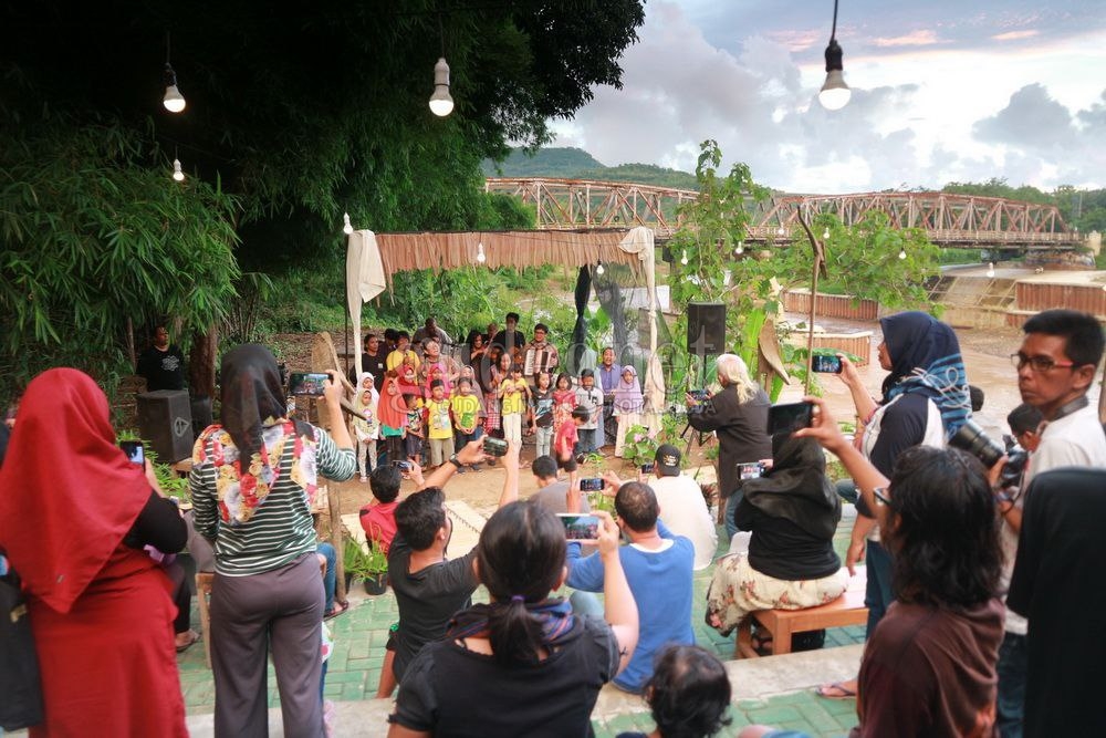 &ldquo;Kabar dari Desa&rdquo;, Optimisme di Tepian Siluk