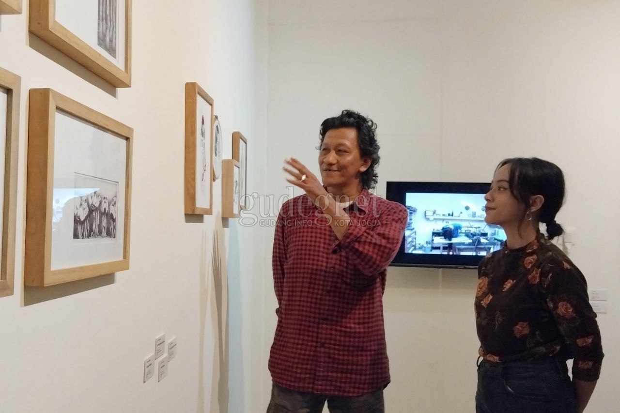 Mahasiswa Seni Murni ISI Surakarta MBKM di Studio Grafis Minggiran
