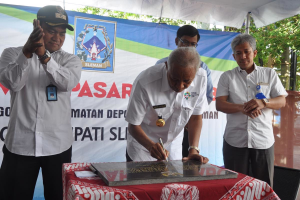 Bupati Sleman Resmikan Pasar Kolombo
