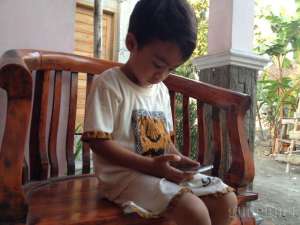 Tips Atasi Kecanduan Gawai dari Anak 