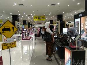 Wow, Centro Gelar Promo HOT SALE UP TO 70% + 20% OFF 
