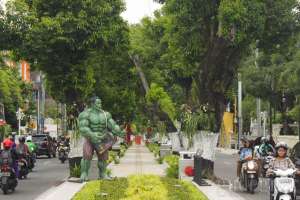 Hulk dan Spiderman Hadir di Boulevard Kotabaru