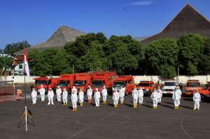 Gunakan Hazmat, TRC BPBD DIY Gelar Upacara HUT ke-75 RI