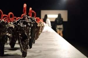 Laila Tifah, Payung Hitam, dan Ingatan Kolektif dalam Bait-bait Puisi Laila Tifah, Payung Hitam, dan Ingatan Kolektif dalam Bait-bait Puisi